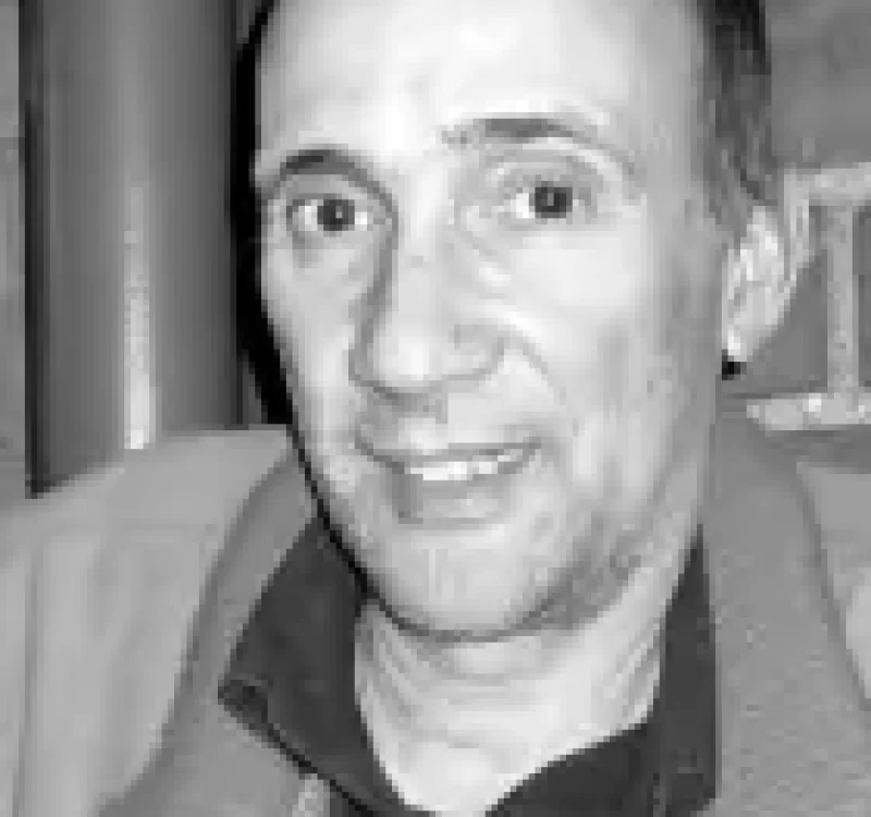 luis_profile_pic-140x260